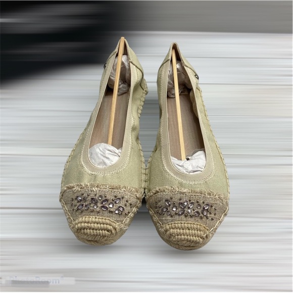 🆕 Khaki jeweled espadrille flats - Picture 8 of 10